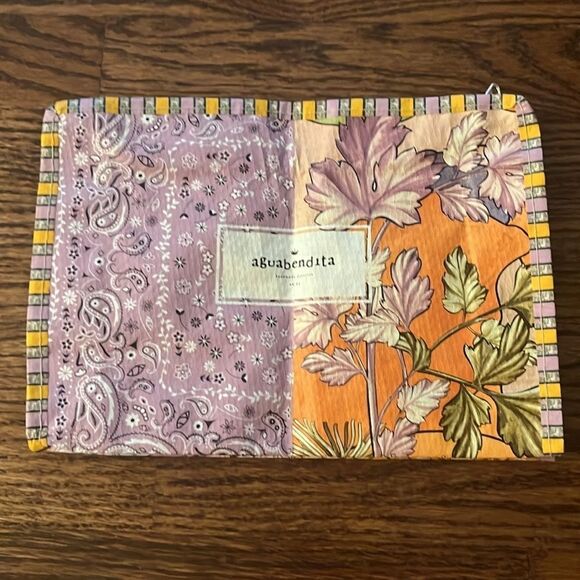 Agua Bendita Bag to be used as a cosmetic bag or you choose! - Picture 3 of 3